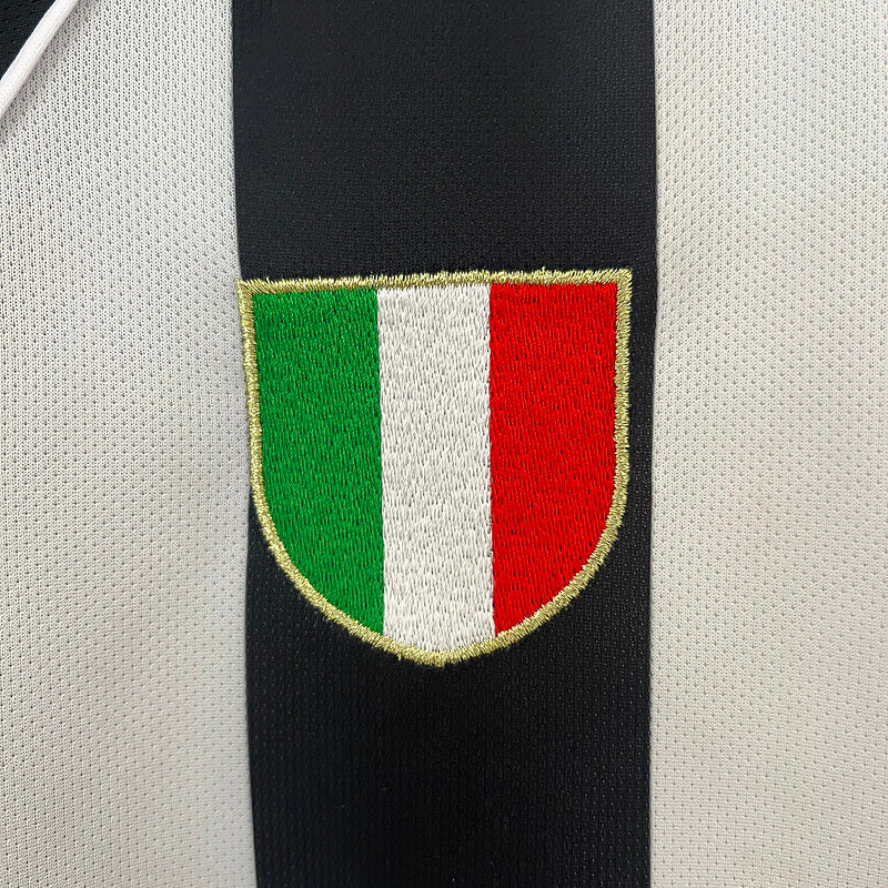 Camisa Retrô Juventus 2002/03 Home